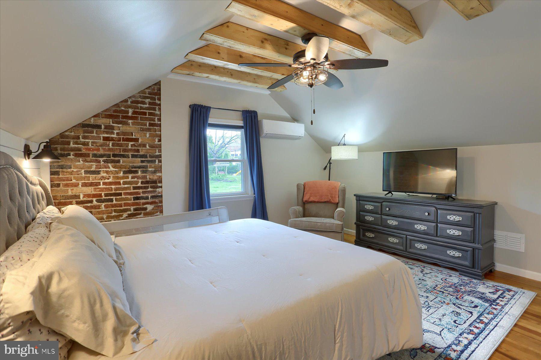 331 Luther Road Harrisburg, PA 17111 - Photo 20 of 42 Primary Bedroom
