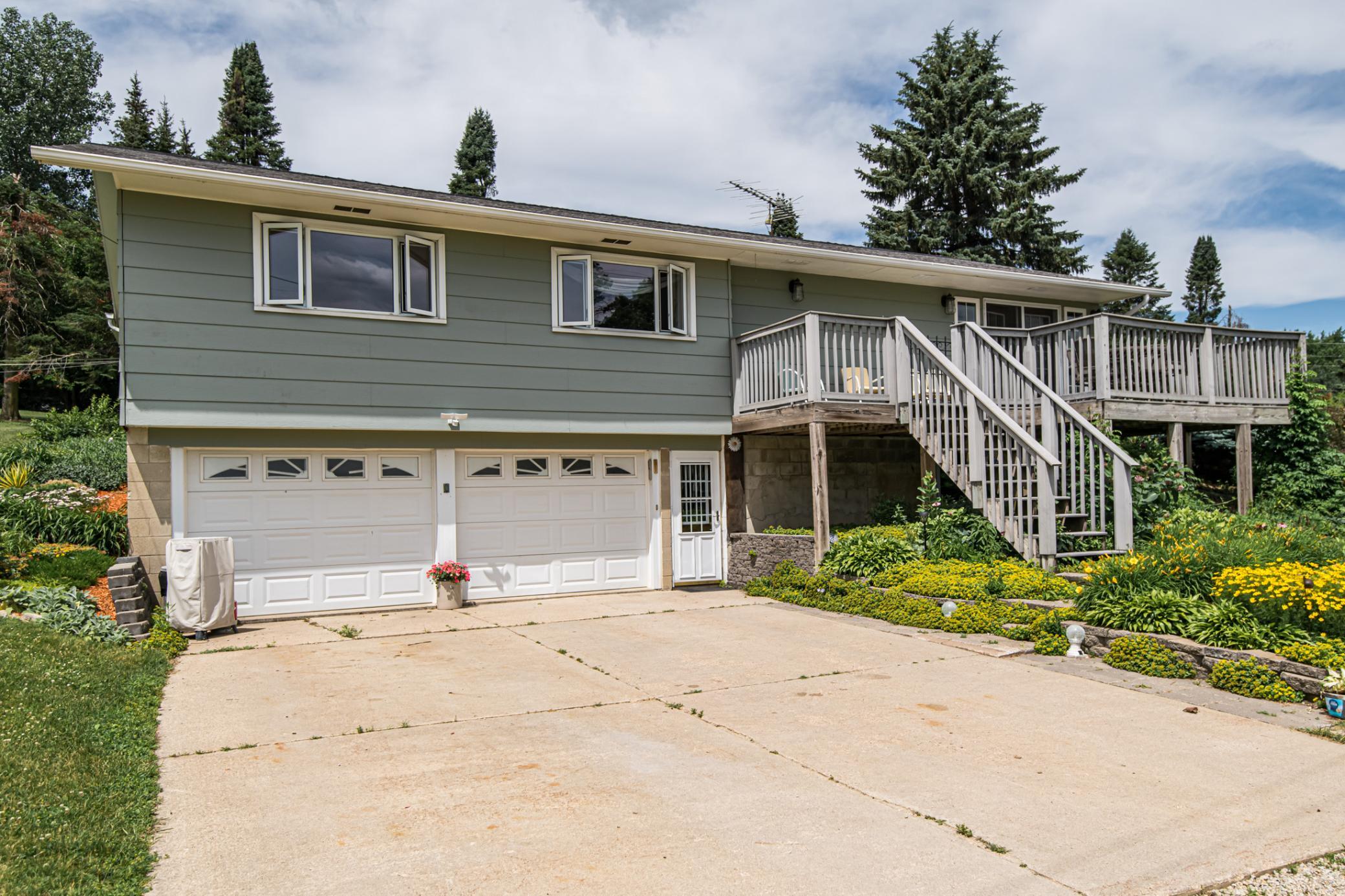 4624 7th Street Northwest Rochester, MN 55901 - Photo 1 of 36