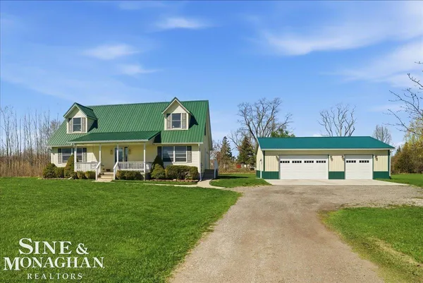 $395,000 | 2024 Deer Meadow Lane, St. Clair, MI 48079