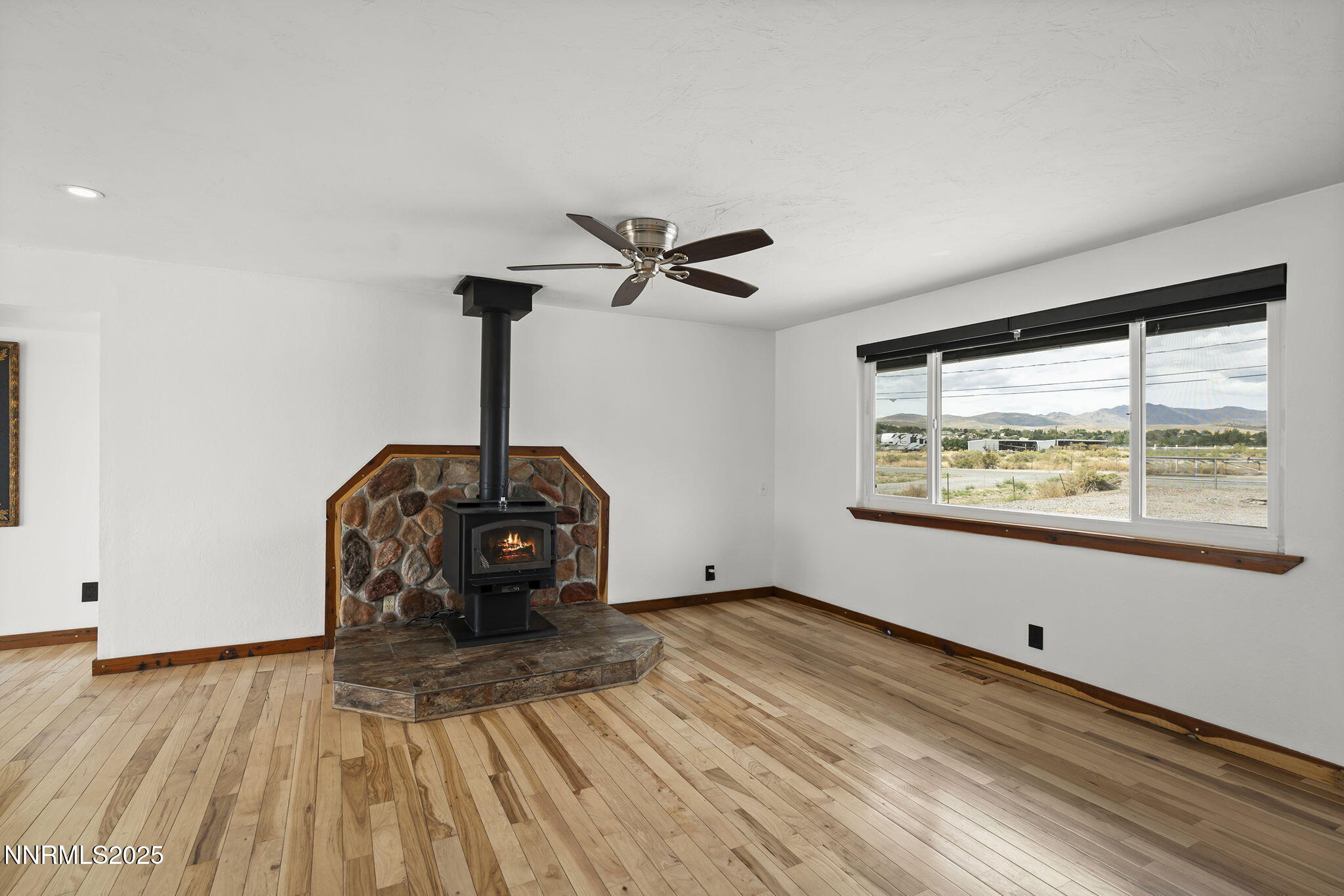 8350 Osage Road Reno, NV 89508 - Photo 12 of 36 13-web-or-mls-_DSC1494