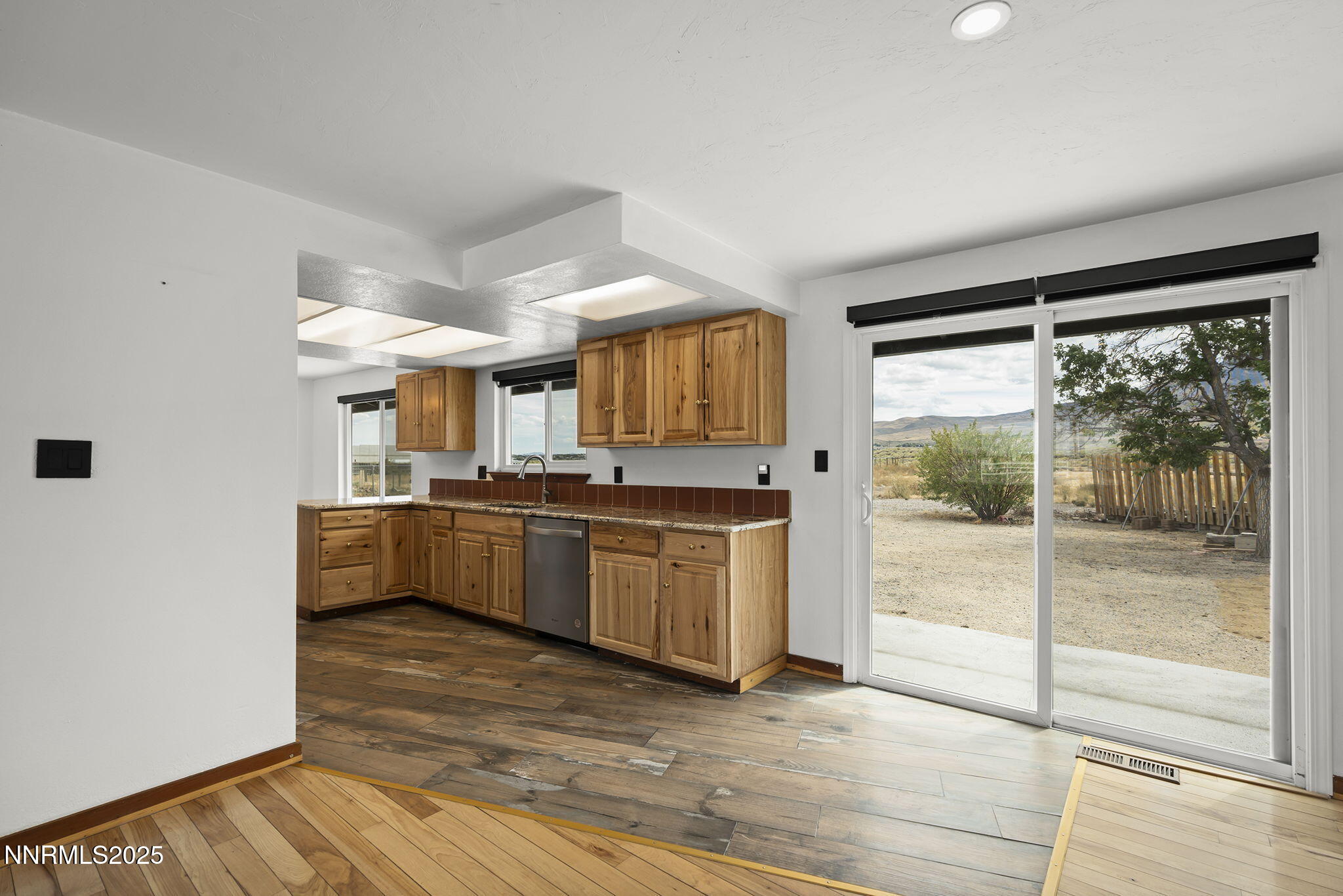 8350 Osage Road Reno, NV 89508 - Photo 15 of 36 16-web-or-mls-_DSC1509