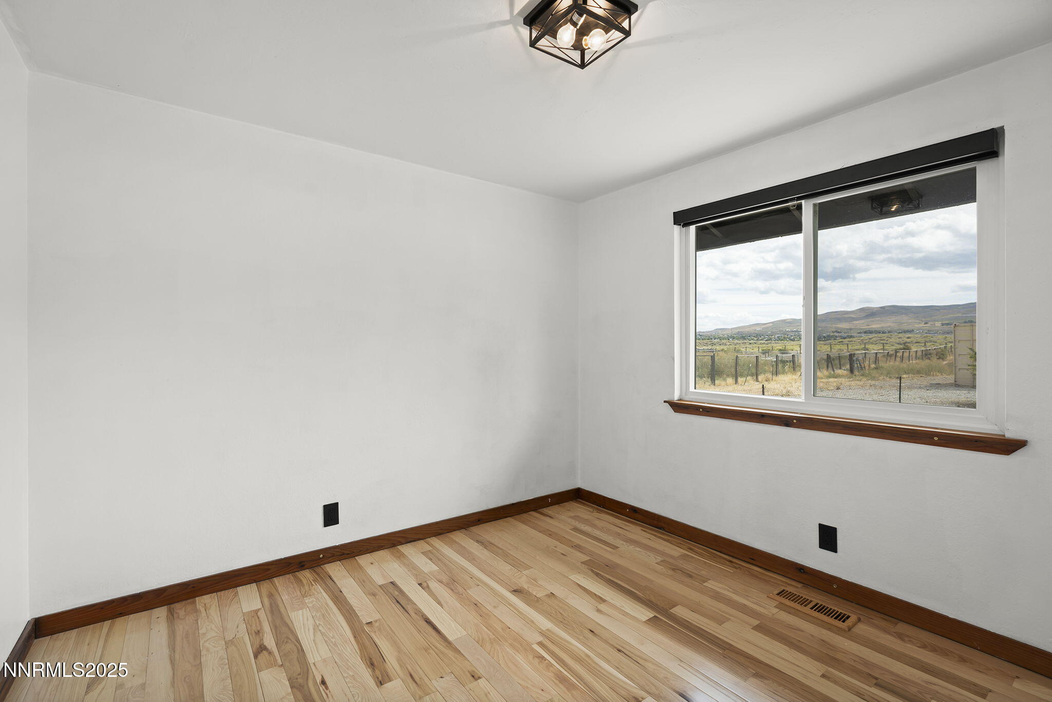 8350 Osage Road Reno, NV 89508 - Photo 27 of 36 27-web-or-mls-_DSC1560