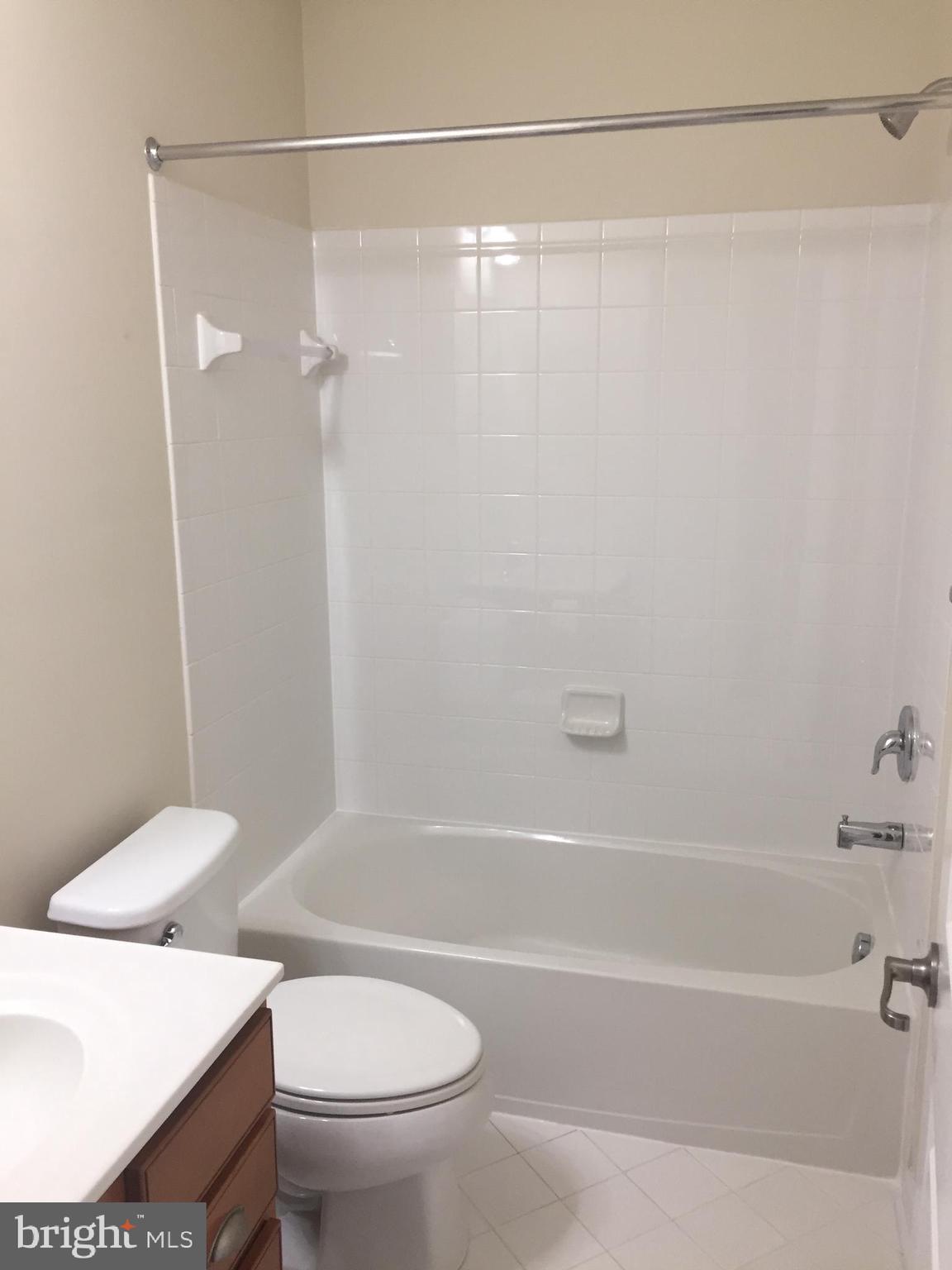 2725 Amber Crest Road Hanover, MD 21076 - Photo 25 of 33 upstairs hall bath