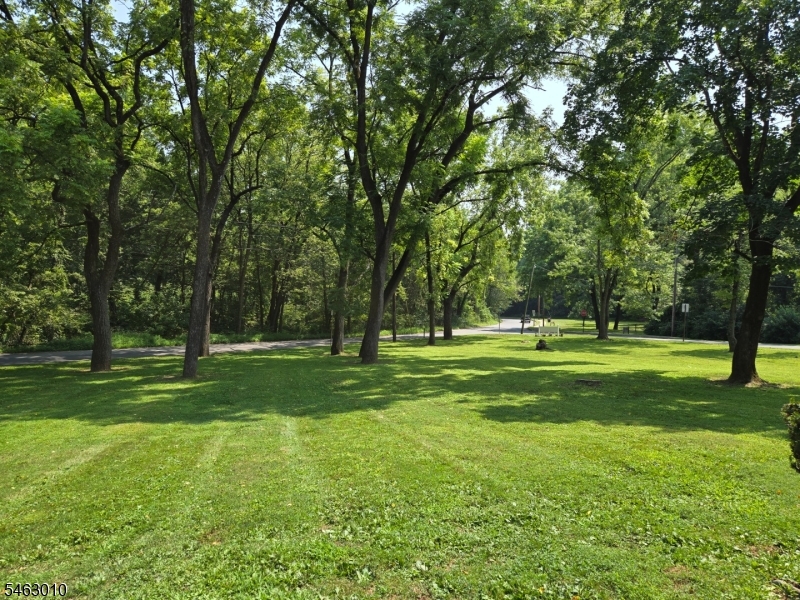 1041 Ridge Street, Unit B 41 Phillipsburg, NJ 08865 - Photo 11 of 14 Gallery Image 11