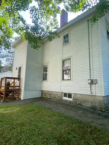 $230,000 | 80 High Street, Fairfield, ME 04937