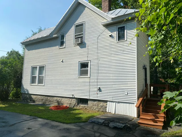 $230,000 | 80 High Street, Fairfield, ME 04937
