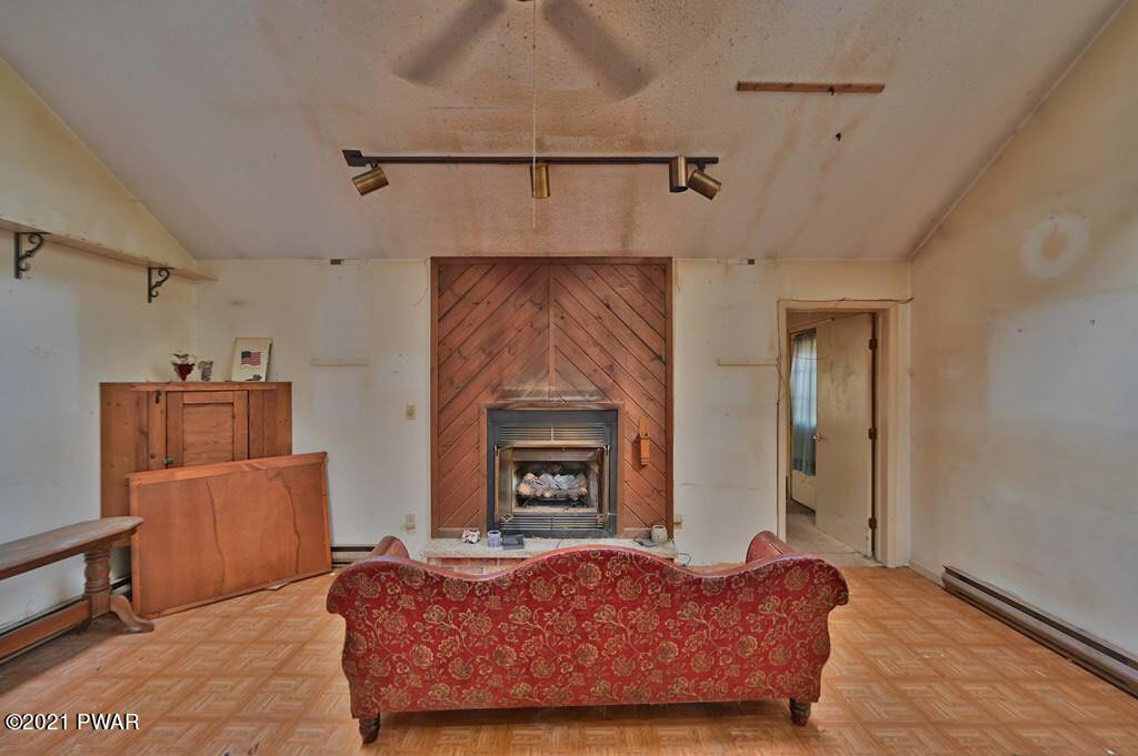 398 Northgate Road Lake Ariel, PA 18436 - Photo 4 of 19