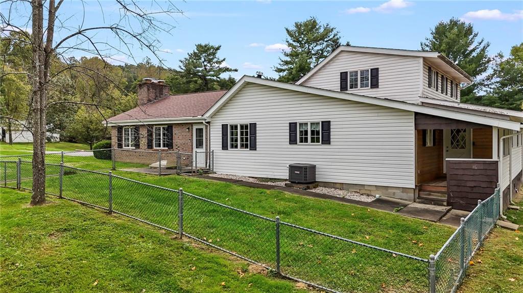 152 Sugar Run Road Waynesburg, PA 15370 - Photo 3 of 38 Gallery Image 3