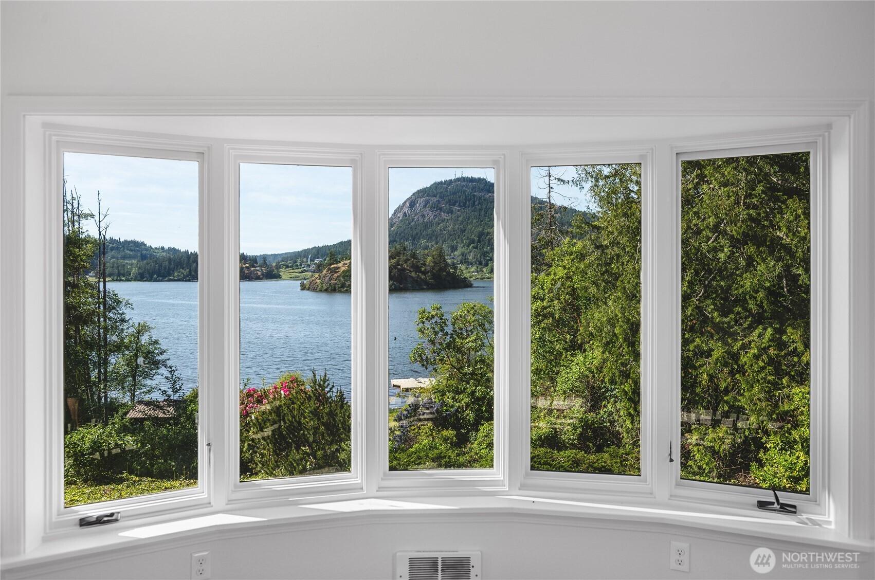 6067 South Campbell Lake Road Anacortes, WA 98221 - Photo 17 of 40