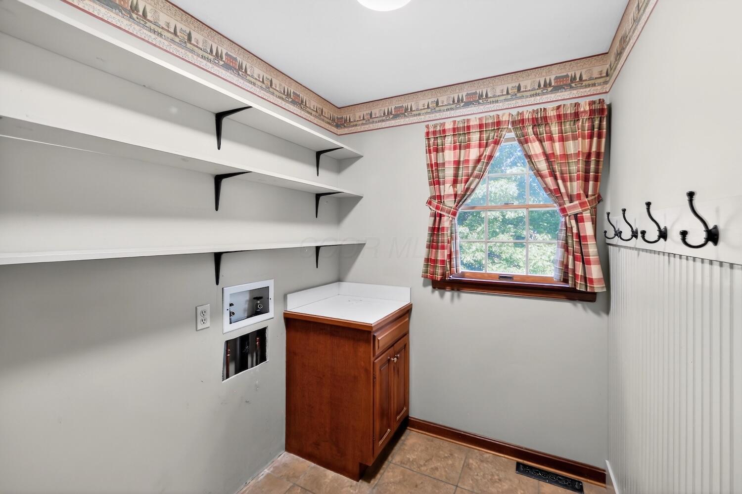 13399 Old Mansfield Road Mount Vernon, OH 43050 - Photo 15 of 51