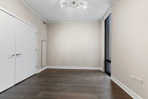 $3,595 | 744 North Clark Street, Unit 704, Chicago, IL 60654