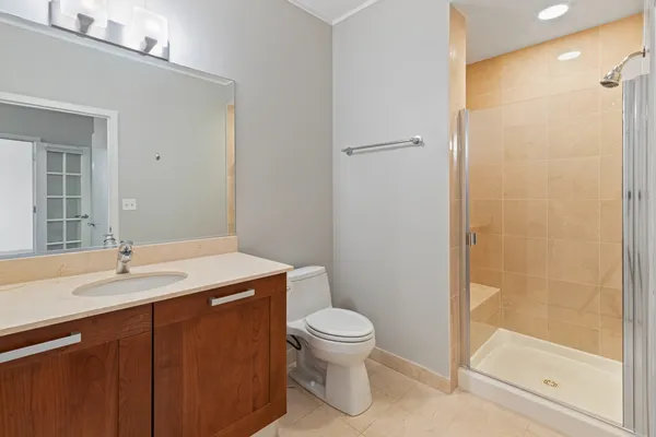 $3,595 | 744 North Clark Street, Unit 704, Chicago, IL 60654