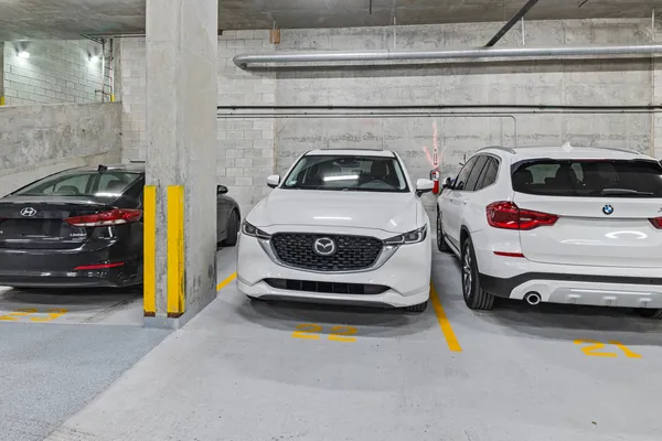 $3,595 | 744 North Clark Street, Unit 704, Chicago, IL 60654