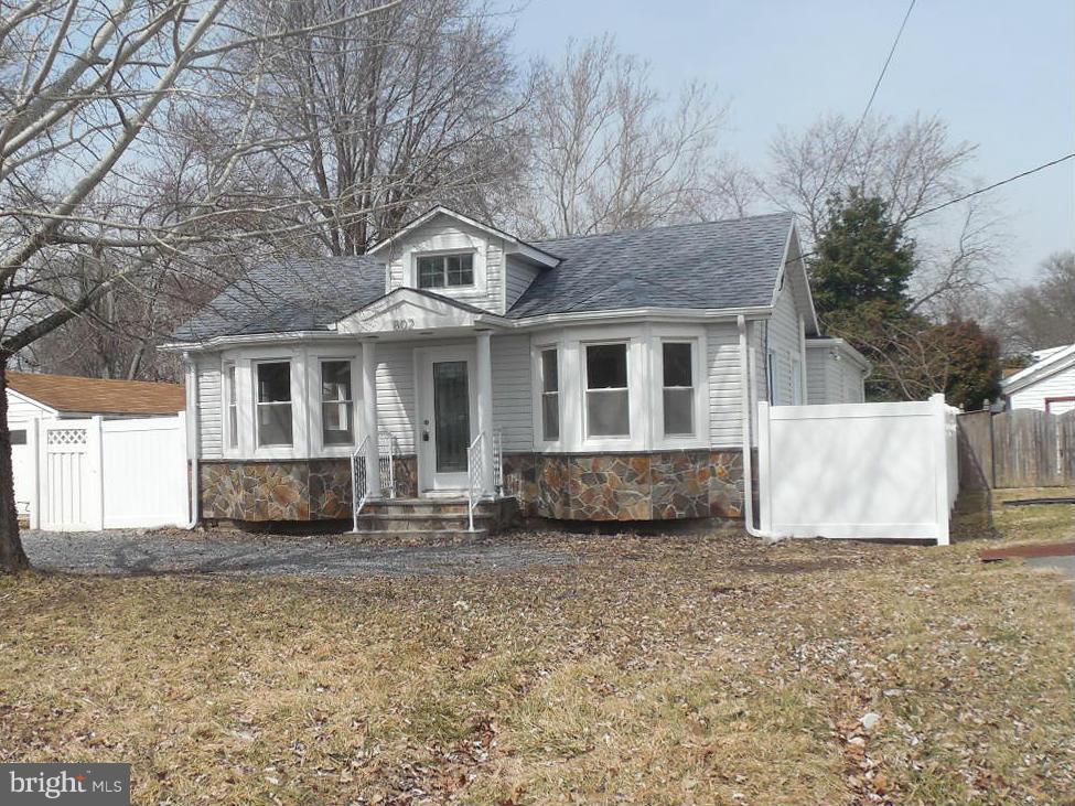 802 Riverside Drive Pasadena, MD 21122 - Photo 1 of 12 Exterior (Front)
