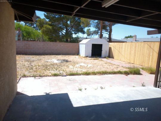 209 South Fire Opal Street Ridgecrest, CA 93555 - Photo 20 of 23 a view of a outdoor space