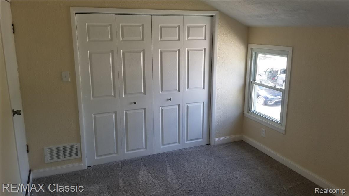 322 Roth Boulevard Clawson, MI 48017 - Photo 16 of 41 14.jpg