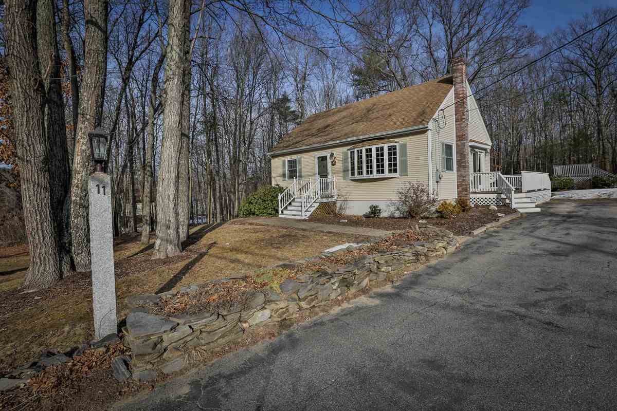 11 Old Bye Road Raymond, NH 03077 - Photo 1 of 32