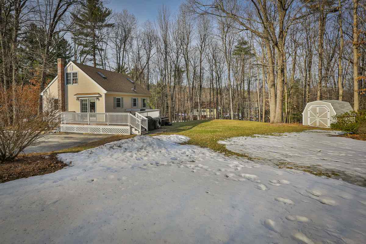 11 Old Bye Road Raymond, NH 03077 - Photo 6 of 32
