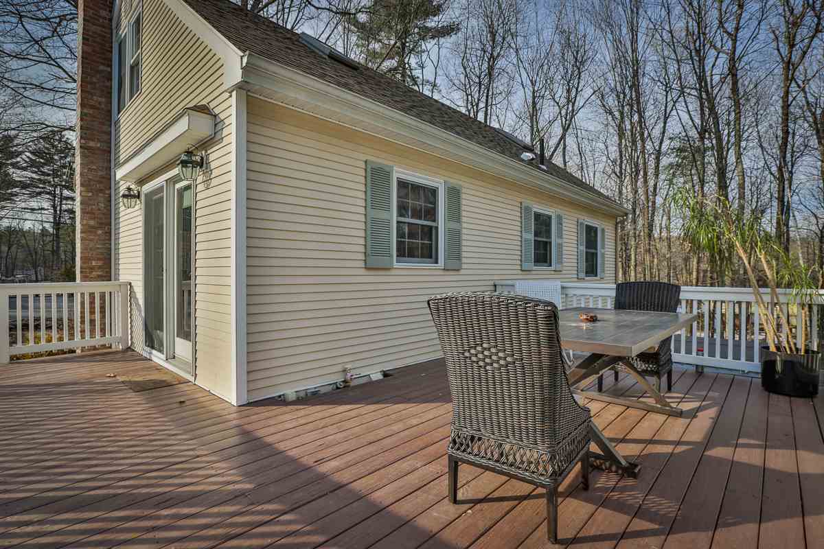 11 Old Bye Road Raymond, NH 03077 - Photo 10 of 32