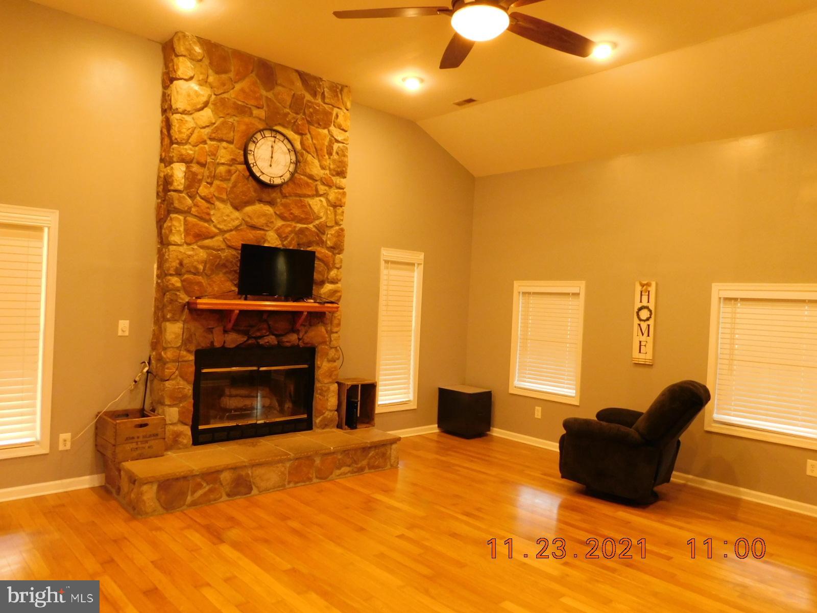 2135 Oldfield Point Road Elkton, MD 21921 - Photo 2 of 25 Gallery Image 2