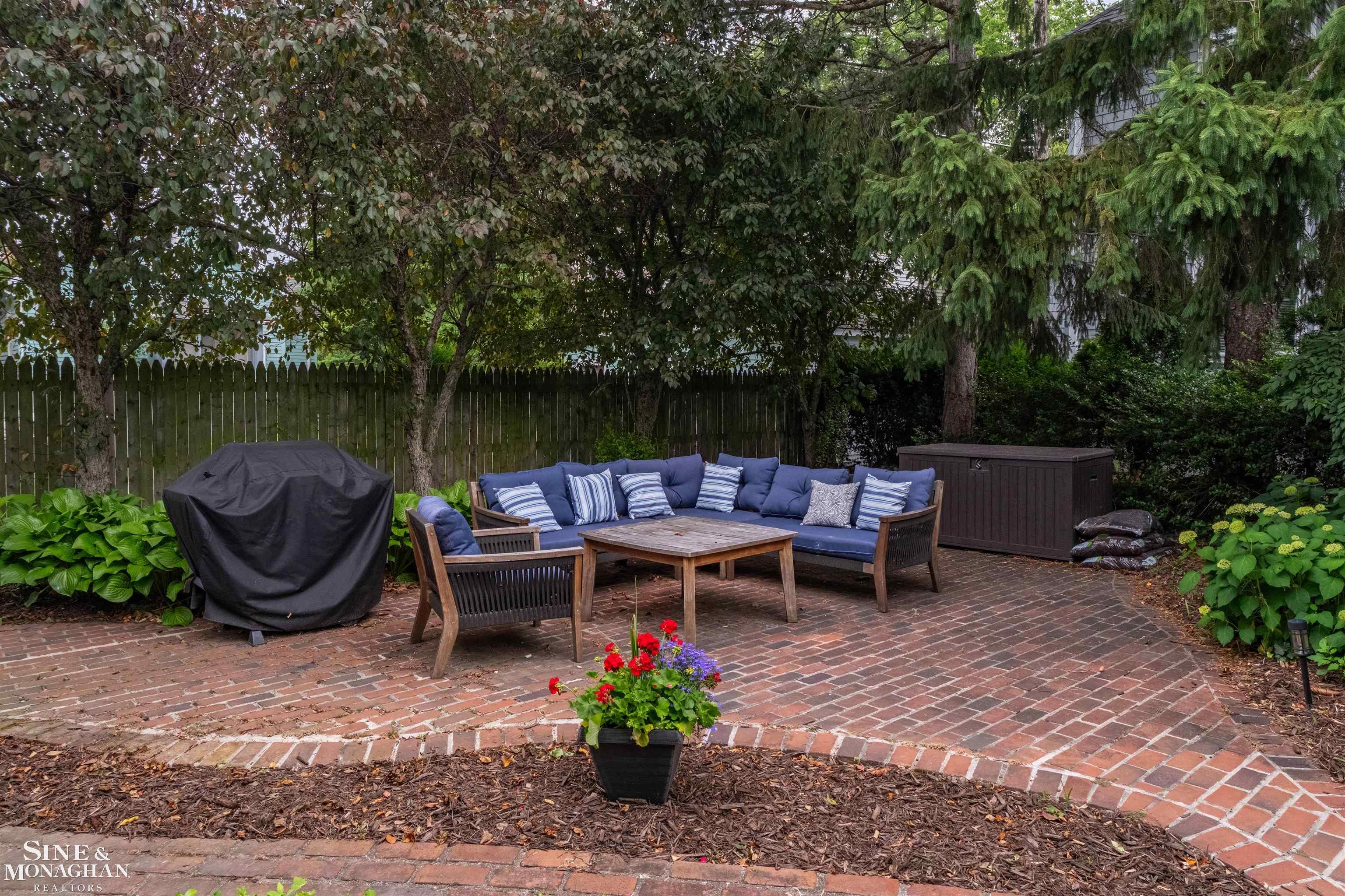 357 Roosevelt Place Grosse Pointe, MI 48230 - Photo 48 of 52