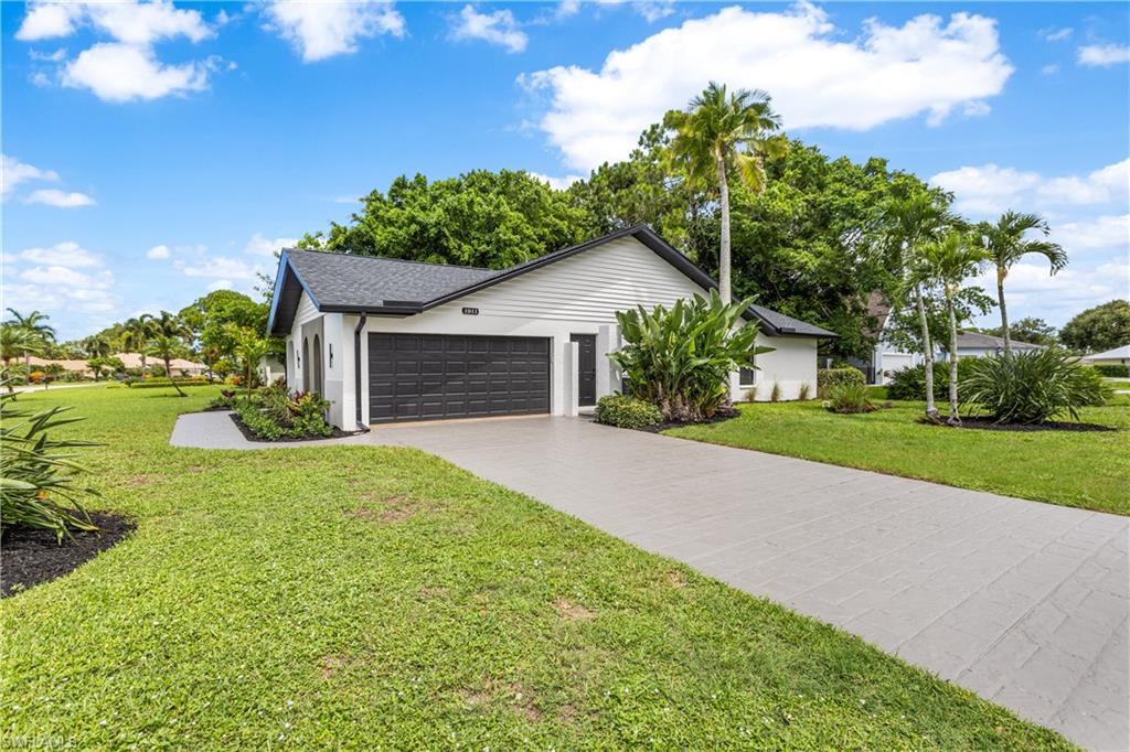 1911 Princess Court Naples, FL 34110 - Photo 2 of 48