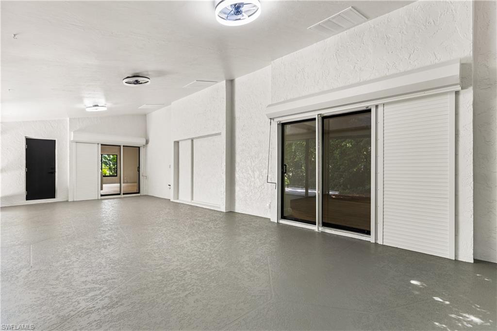 1911 Princess Court Naples, FL 34110 - Photo 32 of 48