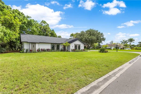 $4,495 | 1911 Princess Court, Naples, FL 34110