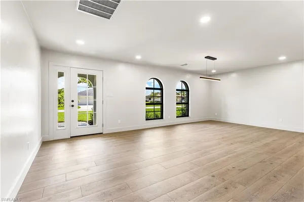 $4,495 | 1911 Princess Court, Naples, FL 34110