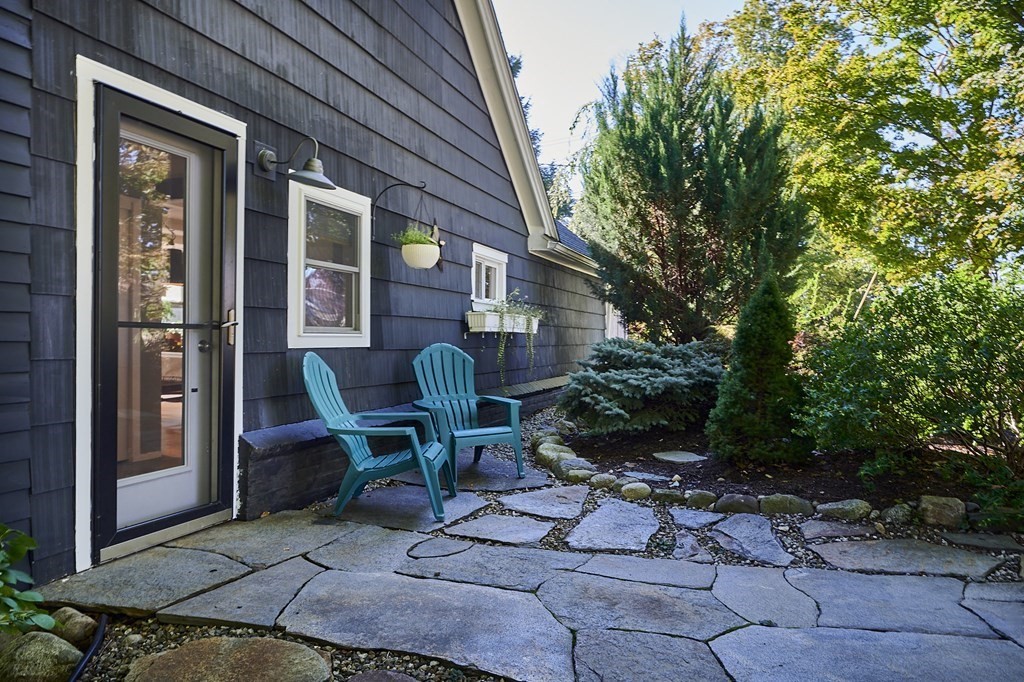 172 Southampton Road Westhampton, MA 01027 - Photo 3 of 41
