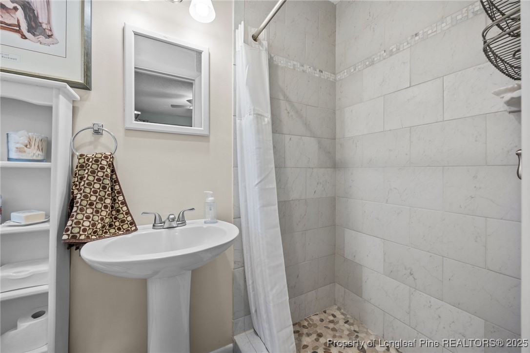 1406 Fairground Road Dunn, NC 28334 - Photo 11 of 49