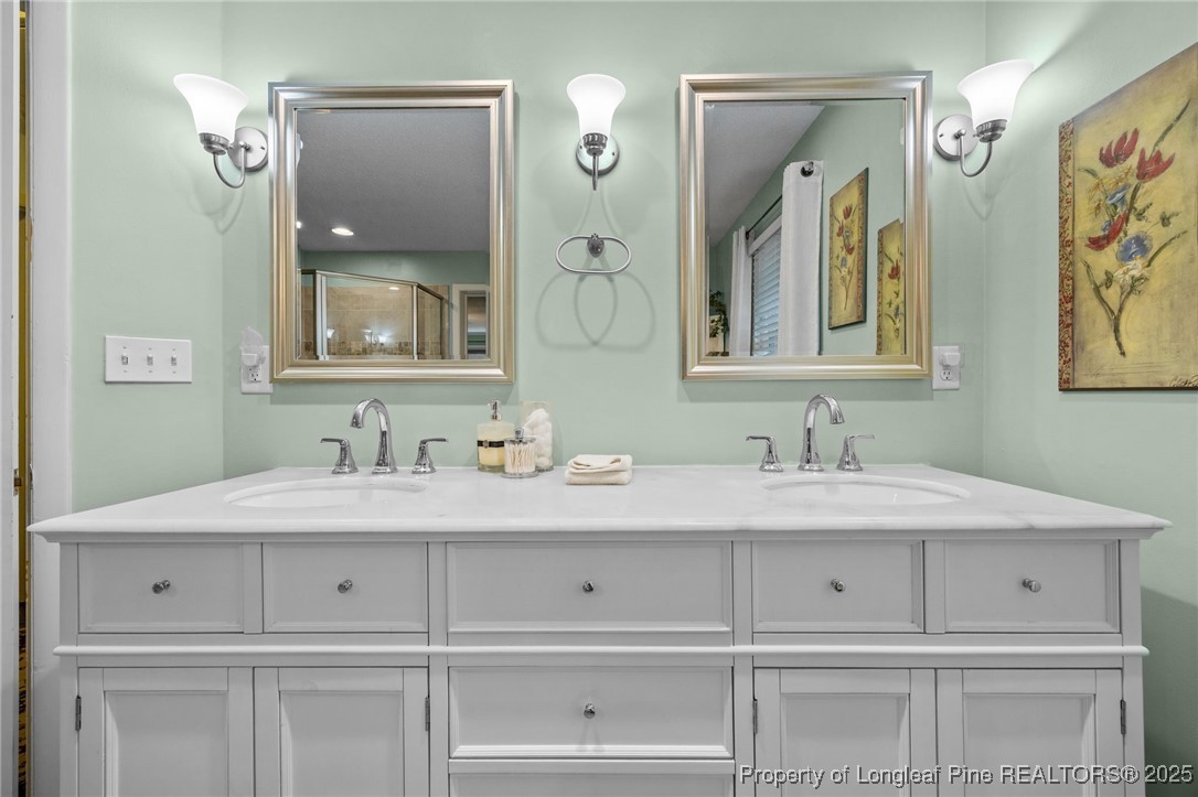 1406 Fairground Road Dunn, NC 28334 - Photo 15 of 49