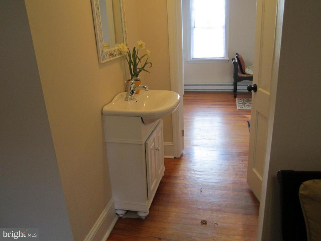 2354 Rockvale Road Lancaster, PA 17602 - Photo 15 of 30