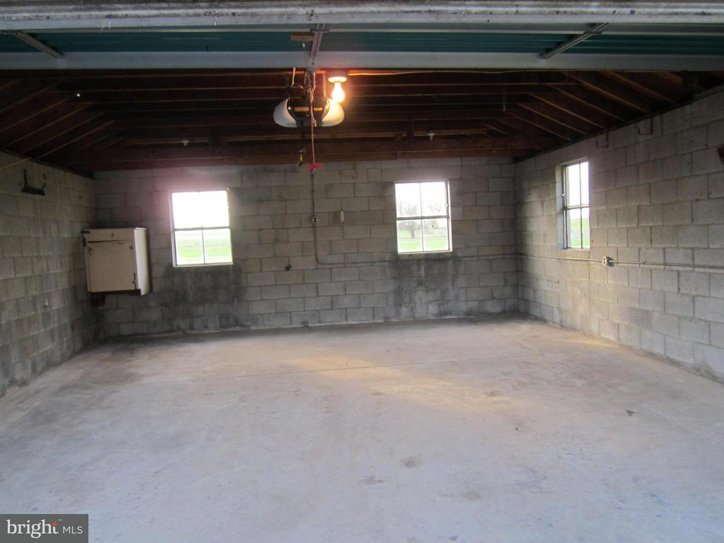 2354 Rockvale Road Lancaster, PA 17602 - Photo 6 of 30
