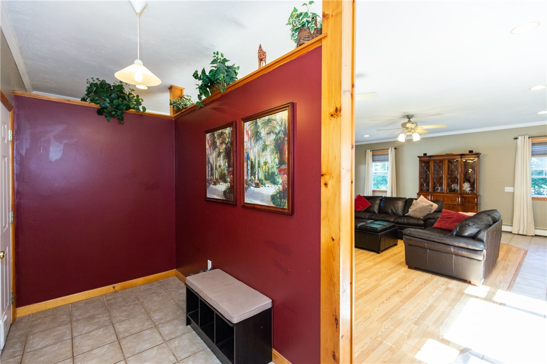 217 William Henry Road Scituate, RI 02857 - Photo 4 of 46