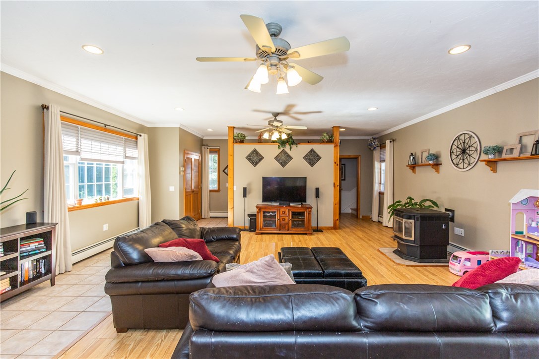 217 William Henry Road Scituate, RI 02857 - Photo 5 of 46