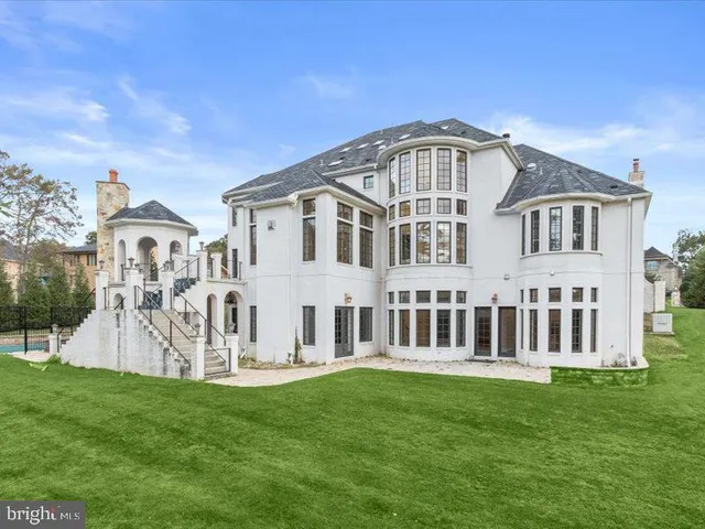 $3,299,000 | 10130 Counselman Road, Potomac, MD 20854