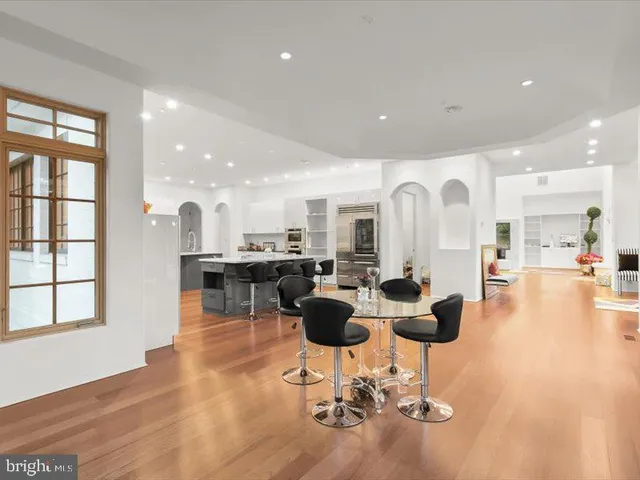 $3,299,000 | 10130 Counselman Road, Potomac, MD 20854