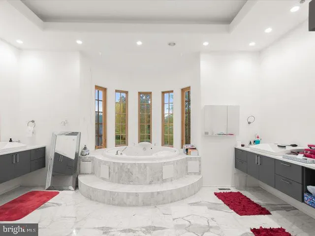 $3,299,000 | 10130 Counselman Road, Potomac, MD 20854