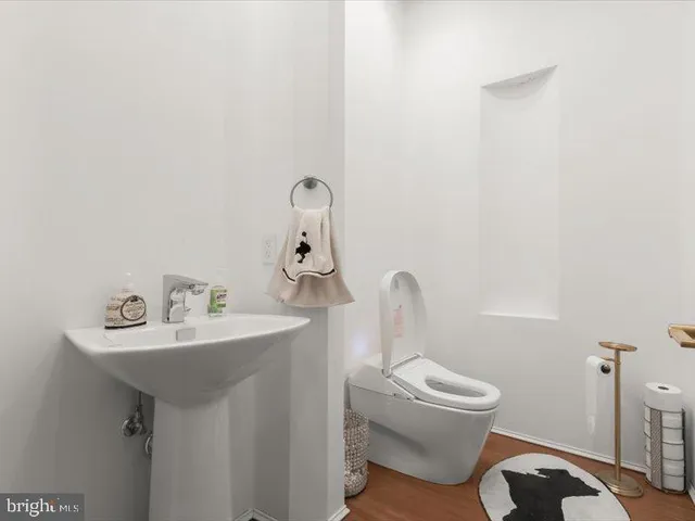 $3,299,000 | 10130 Counselman Road, Potomac, MD 20854