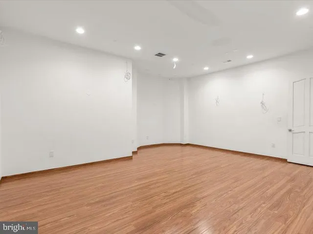 $3,299,000 | 10130 Counselman Road, Potomac, MD 20854