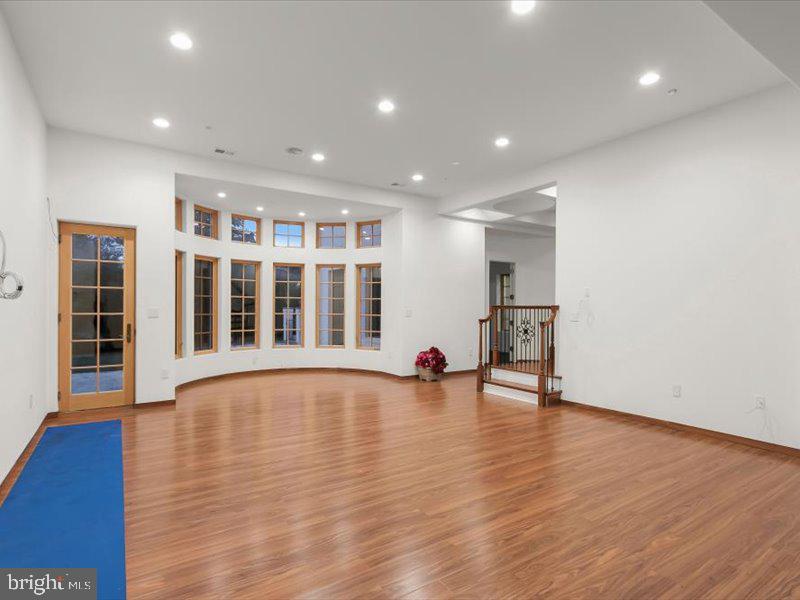 10130 Counselman Road Potomac, MD 20854 - Photo 36 of 135