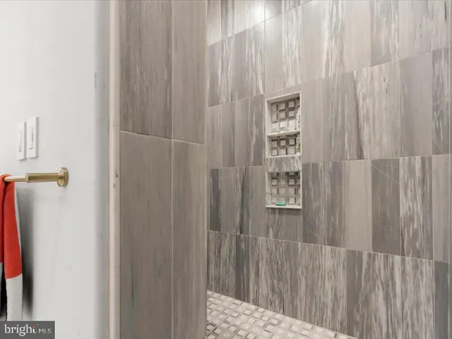 $3,299,000 | 10130 Counselman Road, Potomac, MD 20854