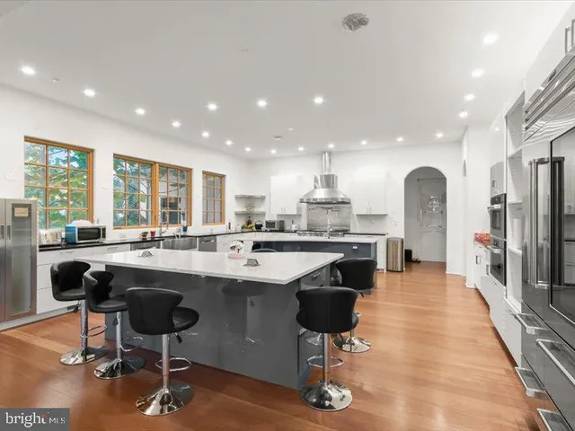 $3,299,000 | 10130 Counselman Road, Potomac, MD 20854