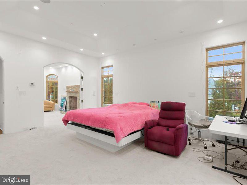 10130 Counselman Road Potomac, MD 20854 - Photo 79 of 135 a living room with furniture