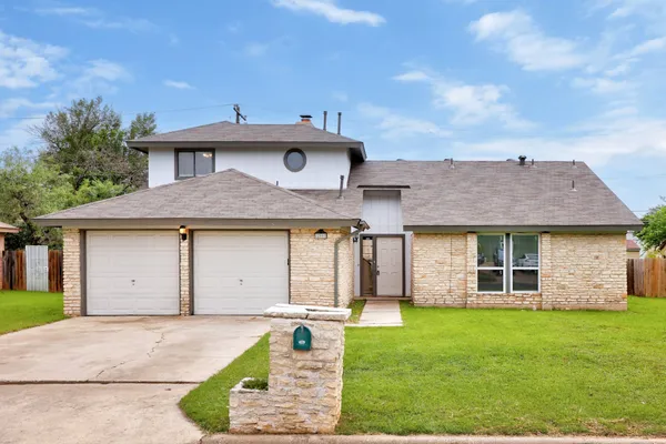 $2,250 | 200 Woodmont Drive, Georgetown, TX 78628