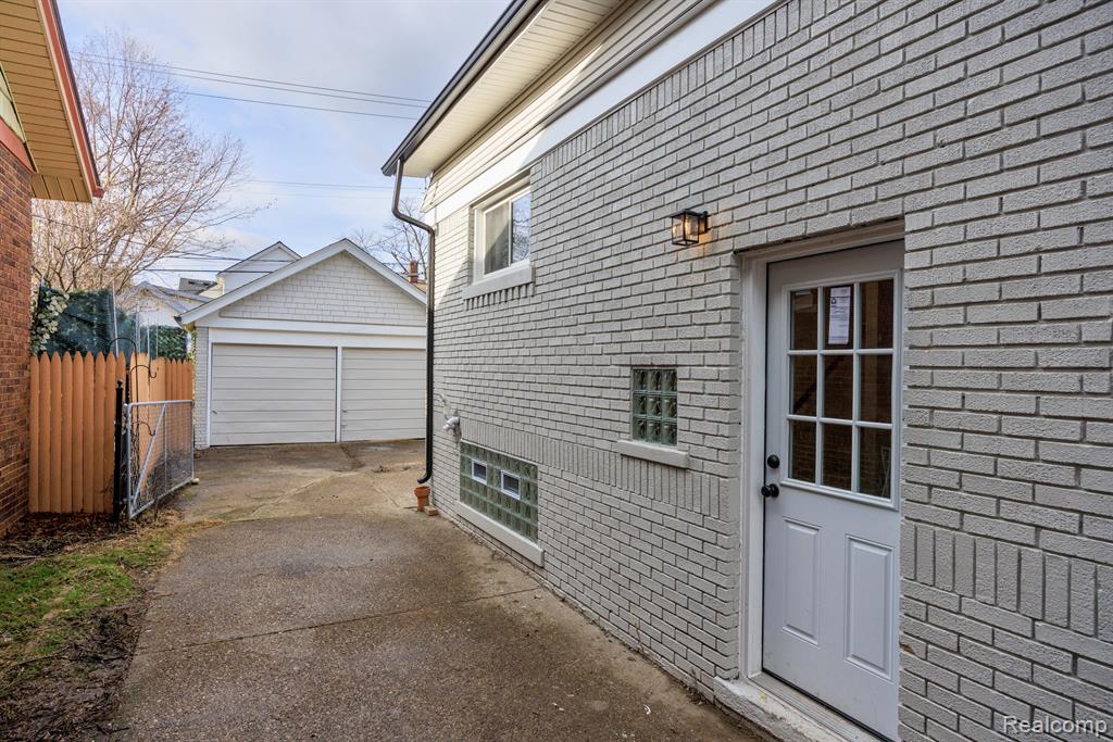 1415 Nottingham Road Grosse Pointe Park, MI 48230 - Photo 43 of 64