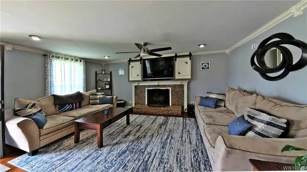 $329,900 | 666 Evergreen Drive, Tonawanda, NY 14150