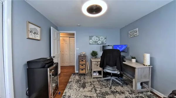 $329,900 | 666 Evergreen Drive, Tonawanda, NY 14150