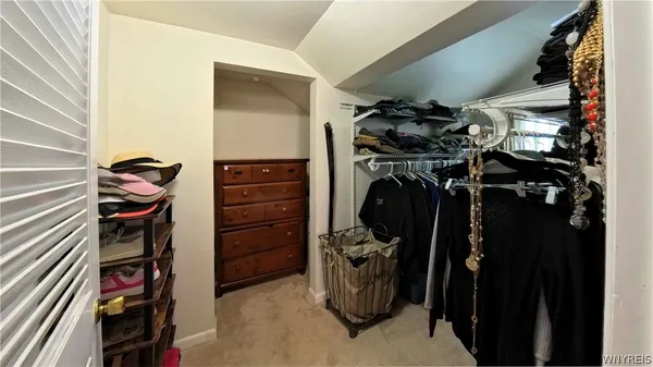 $329,900 | 666 Evergreen Drive, Tonawanda, NY 14150